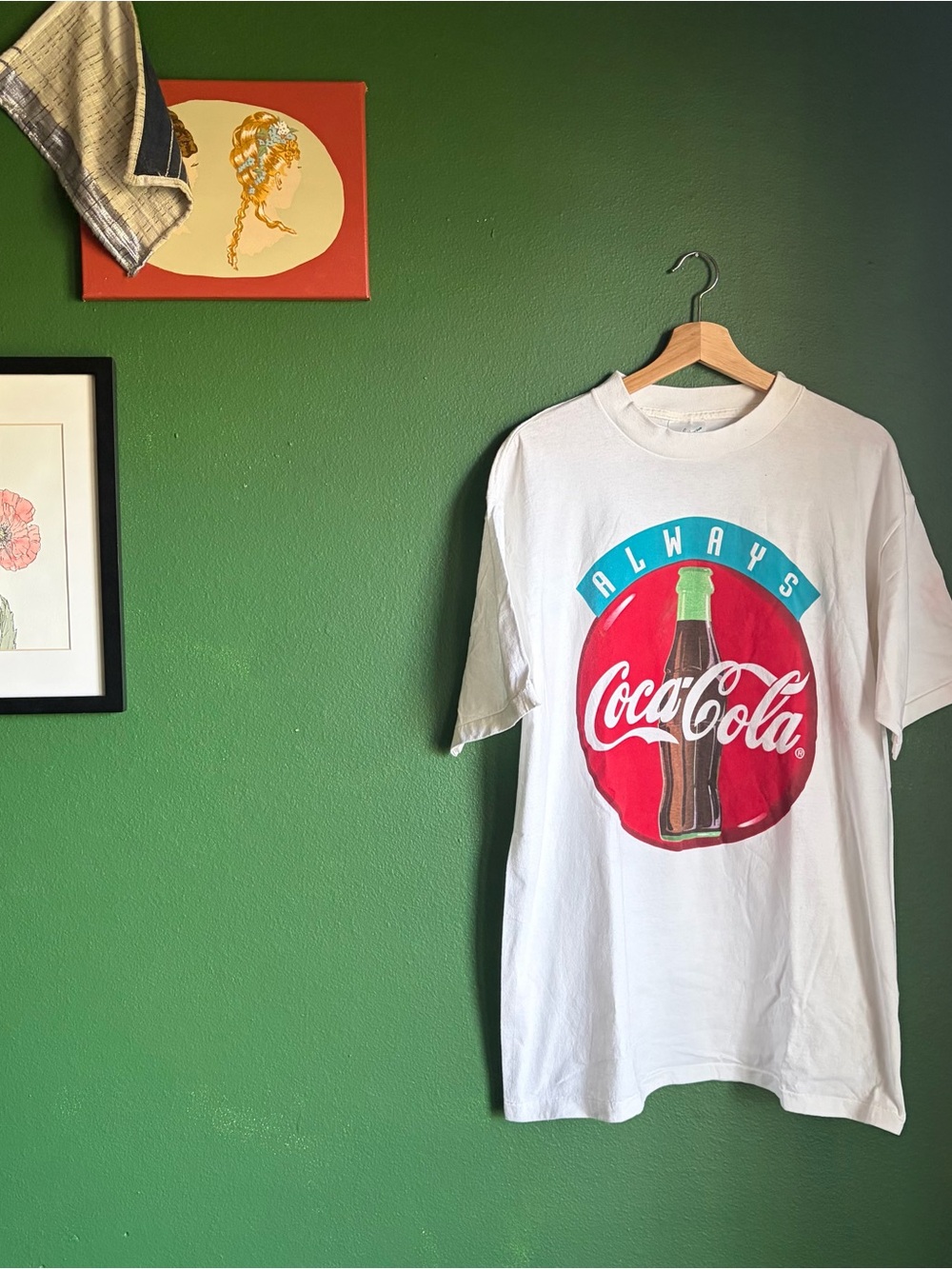 Vintage Coca Cola White Graphic Tee with Red Logo and Brown Bottle size XL